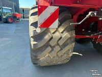 Self-loading wagon Strautmann Giga Vitesse CFS 3601 opraapwagen