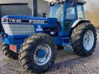 Tractor Ford tw25