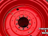 Wheels, Tyres, Rims & Dual spacers  480/70R30 Michelin + 20.8R38 Good Year TD 8