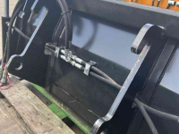 Loading buckets Giant 4-1-COMBI-1400 Grondbak 4-in-1 bak