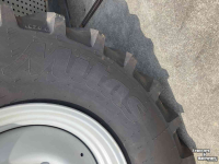 Wheels, Tyres, Rims & Dual spacers Mitas 680/85R32