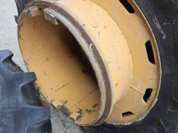Wheels, Tyres, Rims & Dual spacers  Dubbellucht naast 20.5R25. Shovel