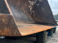 Loading buckets Hekamp Schepbak 240 systeem 2000