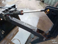 Bale clauw  Balenklem, Pakkenklem, boven-over, JCB aansluiting