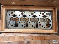 Diverse new spare-parts New Holland diverse cilinder koppen