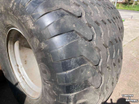 Wheels, Tyres, Rims & Dual spacers Vredestein 700/45x22.5