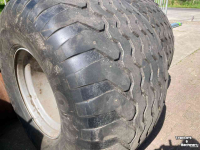 Wheels, Tyres, Rims & Dual spacers Vredestein 700/45x22.5