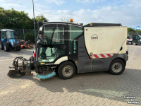 Sweeper  Mathieu MC210 Veeg/zuigwagen