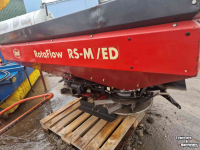 Fertilizer spreader Vicon Kunstmeststrooier gedragen