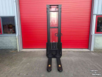 Electrical pallettruck EP Equipment ESA-121 stapelaar 4200 mm