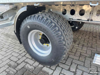 Agricultural wagon  Balenwagen / Landbouwwagen / Vierwielige wagen verzinkt
