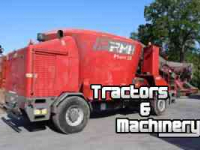 Self-propelled feed mixer RMH Megamix 18