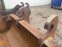 Excavator buckets  Diverse kraanbakken / graafbakken / puinbakken / puinrieken / spijlenbakken CW 30