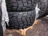 Wheels, Tyres, Rims & Dual spacers  24R20.5