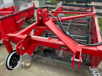 Onion harvester  Tormac, OL 150, uienrooier