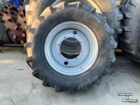 Wheels, Tyres, Rims & Dual spacers Vredestein 650/65R42 95% + 540/65R30 95% Traction 65 Demo