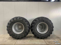 Wheels, Tyres, Rims & Dual spacers Michelin 800/65R32 xm27