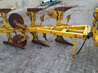 Ploughs Rumptstad 3 schaar wentel ploeg