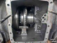Used parts for tractors Fendt 516 scr achterbrug