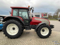 Tractor Valtra T120 tractor