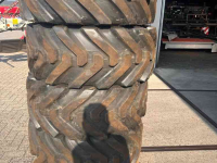 Wheels, Tyres, Rims & Dual spacers BKT 400/70-20 Constar banden 4 stuks