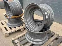Wheels, Tyres, Rims & Dual spacers Case 13.00-25/1.4 velg voor 17.5R25 - 12 gaats