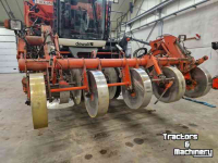 Potato harvester Dewulf Kwatro Aardappelrooier / Rooimachine