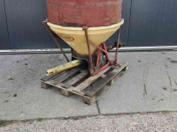 Fertilizer spreader Vicon Pendelstrooier Boomgaard