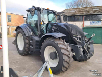 Tractor Valtra T215 D