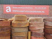 Other irrigation equipment and accessories  Diverse gebruikte beregeningsslangen en sproeiers