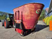 Vertical feed mixer BVL V-Mix 12 Plus voermengwagen