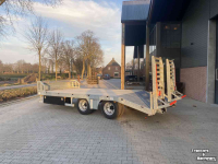 Low loader / Semi trailer Heuvelmans Oprijwagen machinetransporter