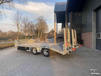 Low loader / Semi trailer Heuvelmans Oprijwagen machinetransporter