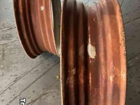 Wheels, Tyres, Rims & Dual spacers Case-IH Set Velgringen  DW10x34 ring eenkant 29cm anderekant 10cm