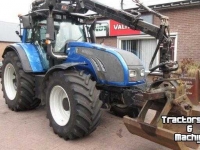Tractor Valtra T202 Direct met FMV 490 kraan