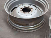 Wheels, Tyres, Rims & Dual spacers Case DW 15x38
