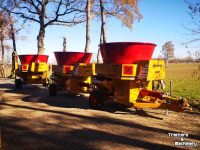 Straw spreader for boxes Haybuster H-835