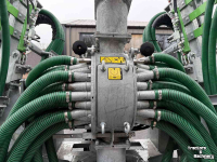 Grassland injector Joskin Pendislide 10.05 / 42 sleufkouter