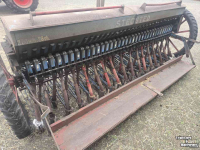 Seed drill Stegsted 3 meter 36 uitlopen zaaimachine