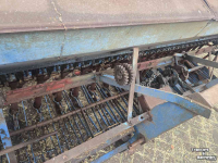 Seed drill Stegsted 3 meter 36 uitlopen zaaimachine
