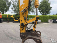 Excavator mobile JCB JS130W
