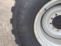 Wheels, Tyres, Rims & Dual spacers Vredestein Flotation 800/60R32