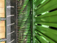 Self-loading wagon Taarup 1030 gerestaureerd