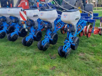 Seed drill Monosem Ruggen zaaimachine