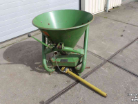 Fertilizer spreader Amazone EK200 kunstmeststrooier zoutstrooier zandstrooier